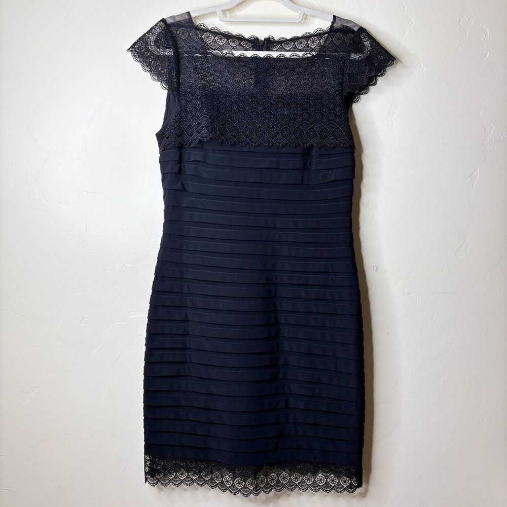 Adrianna Papell‎ Dress Size 10 Black Lace Sheath Shutter Pleated Cocktail Party